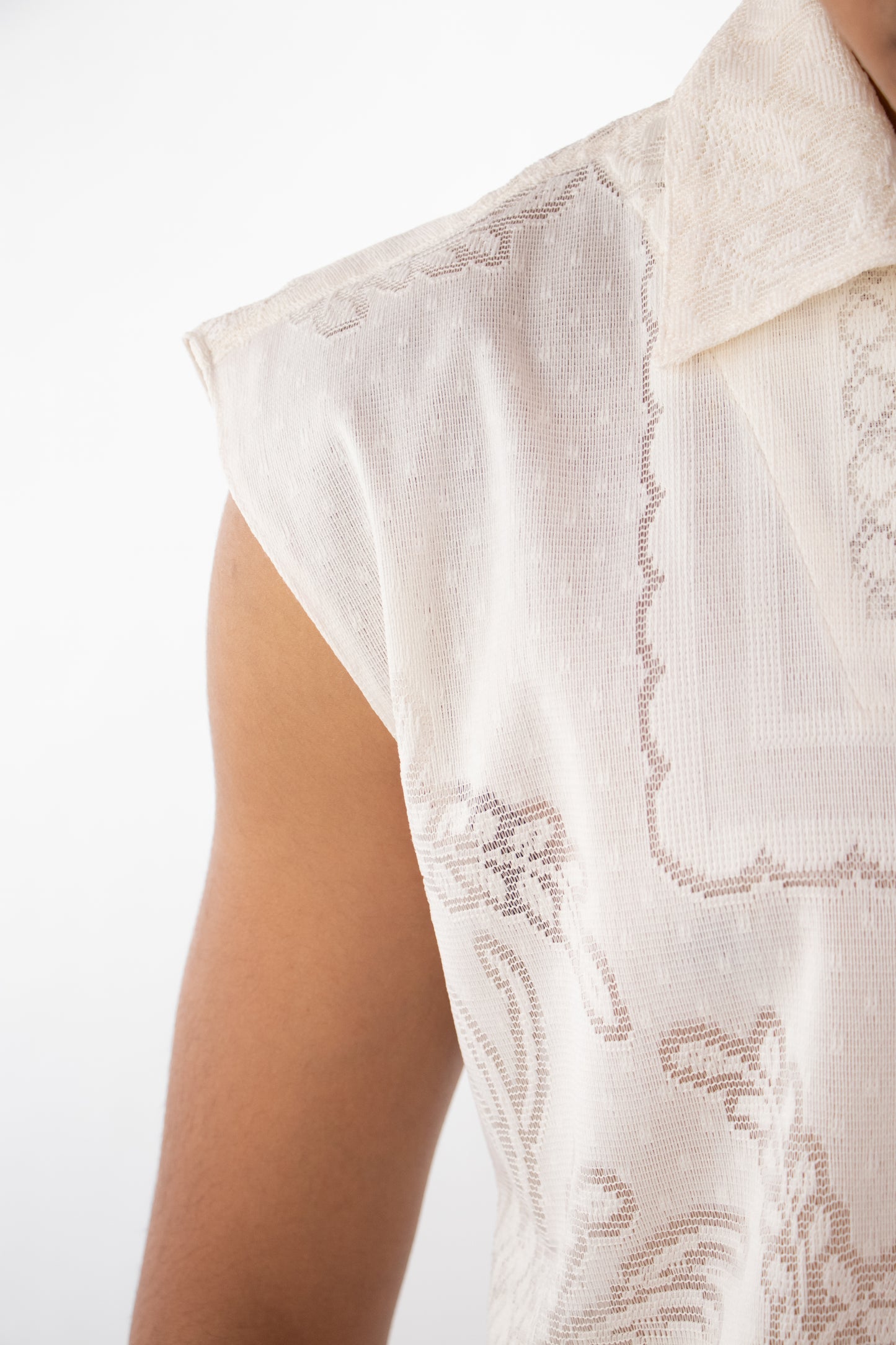 1 OF 1 TABLE CLOTH SUMMER VEST