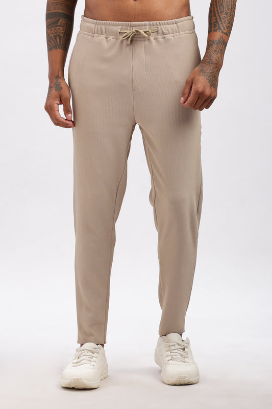 TEXTURED TROUSER