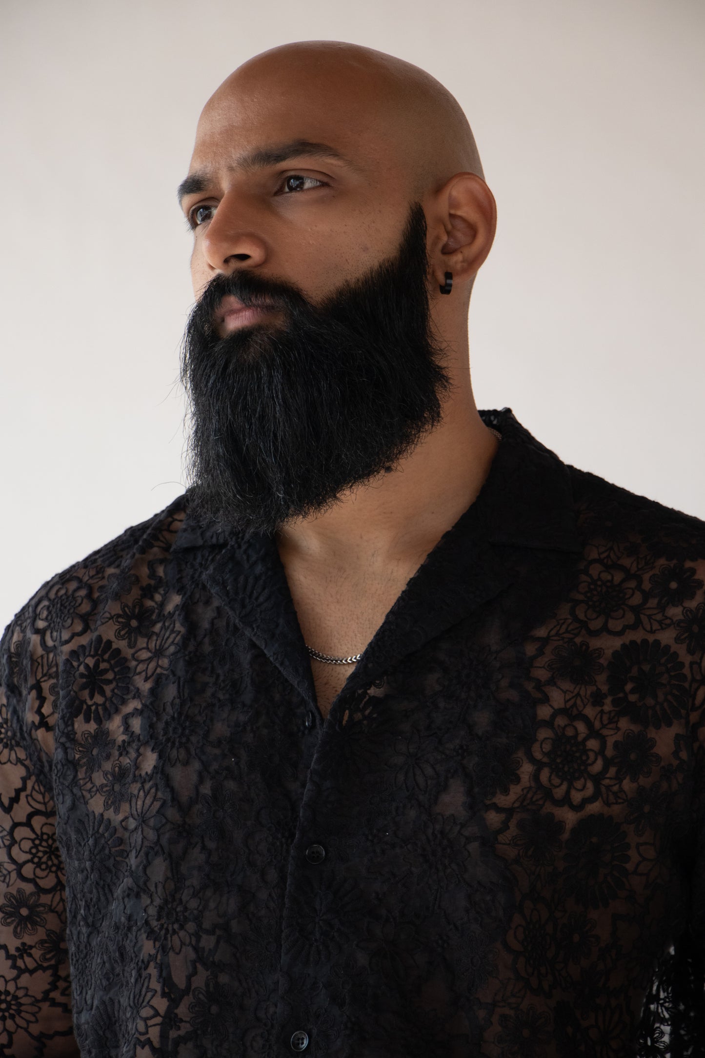 1 OF 10  THE EMBROIDERED CURTAIN SHIRT