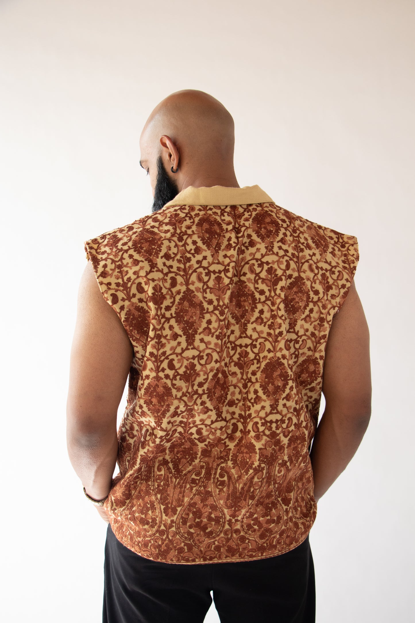 1 OF 1 EMBROIDERED SUMMER VEST- YELLOW