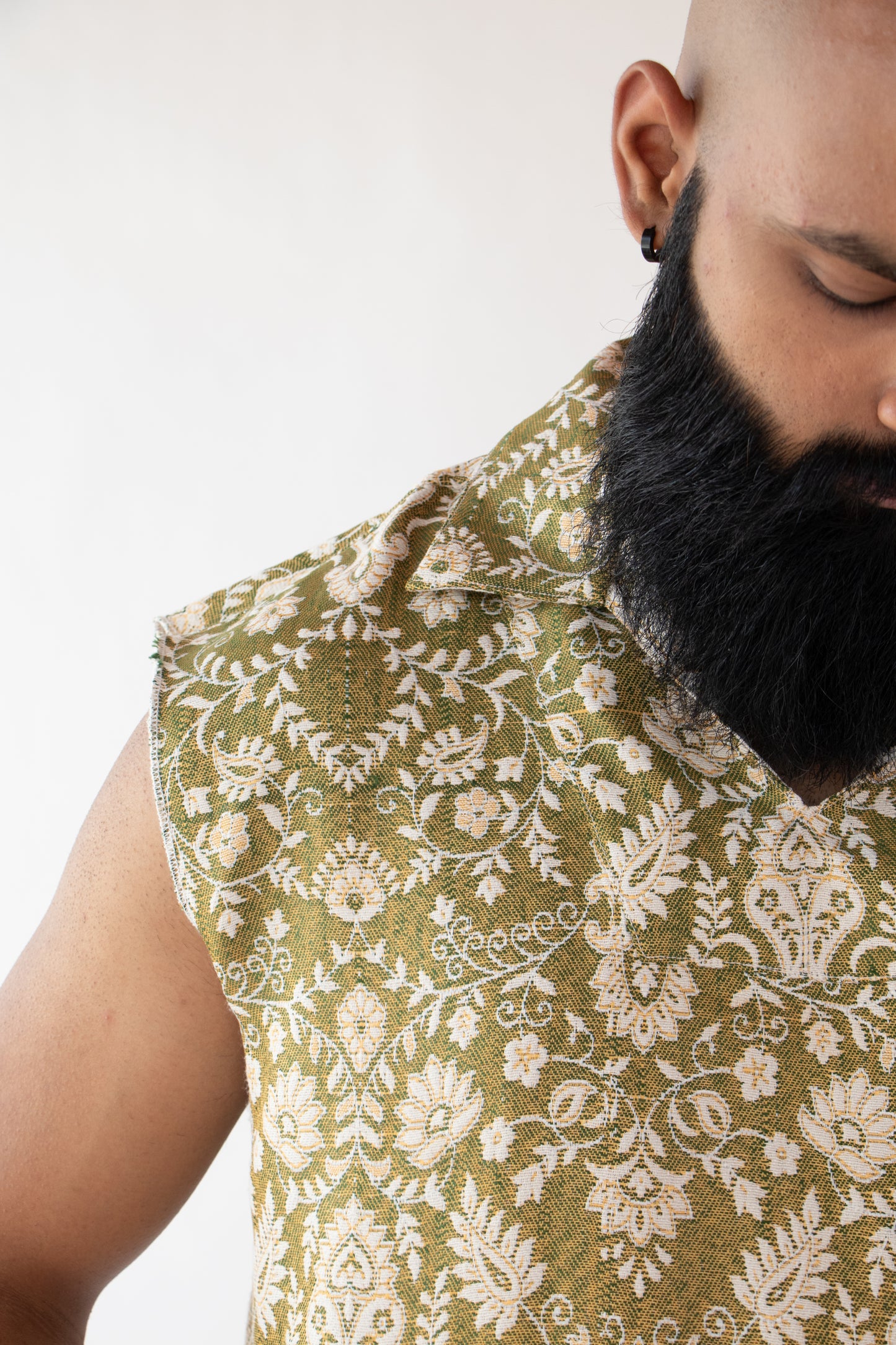 1 OF 1 REVERSIBLE SUMMER VEST