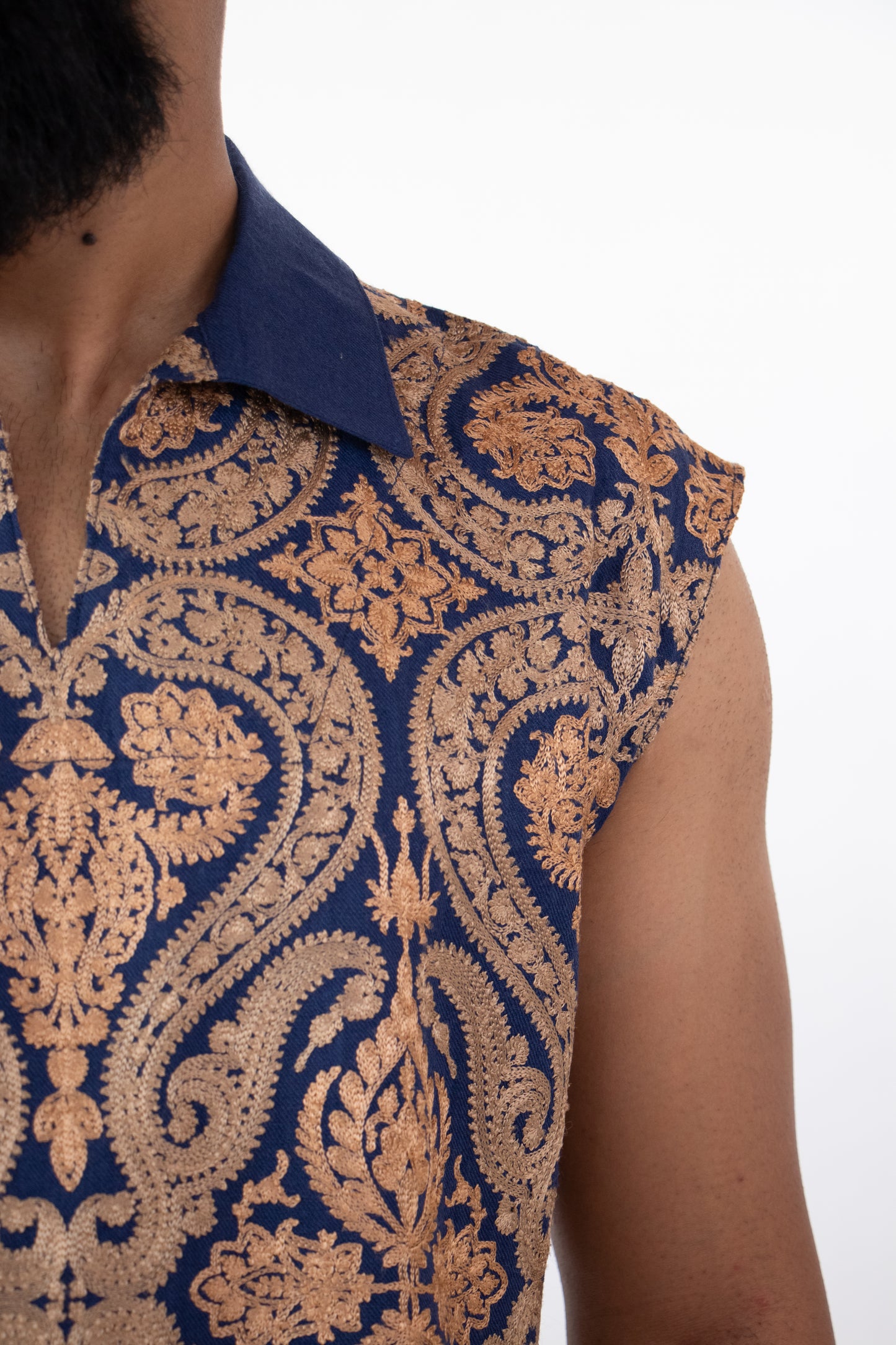 1 OF 1 HAND-EMBROIDERED SUMMER VEST BLUE