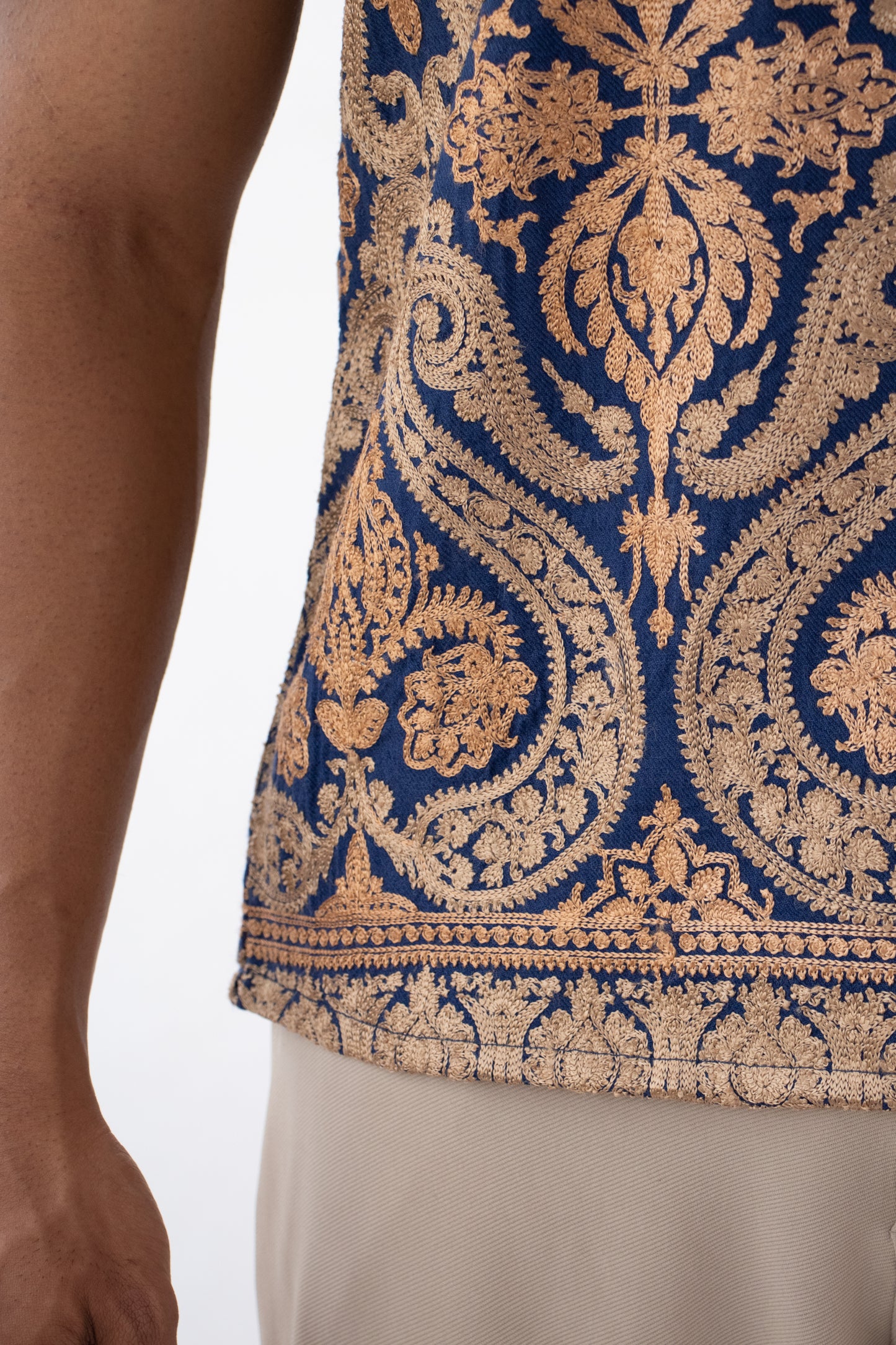 1 OF 1 HAND-EMBROIDERED SUMMER VEST BLUE