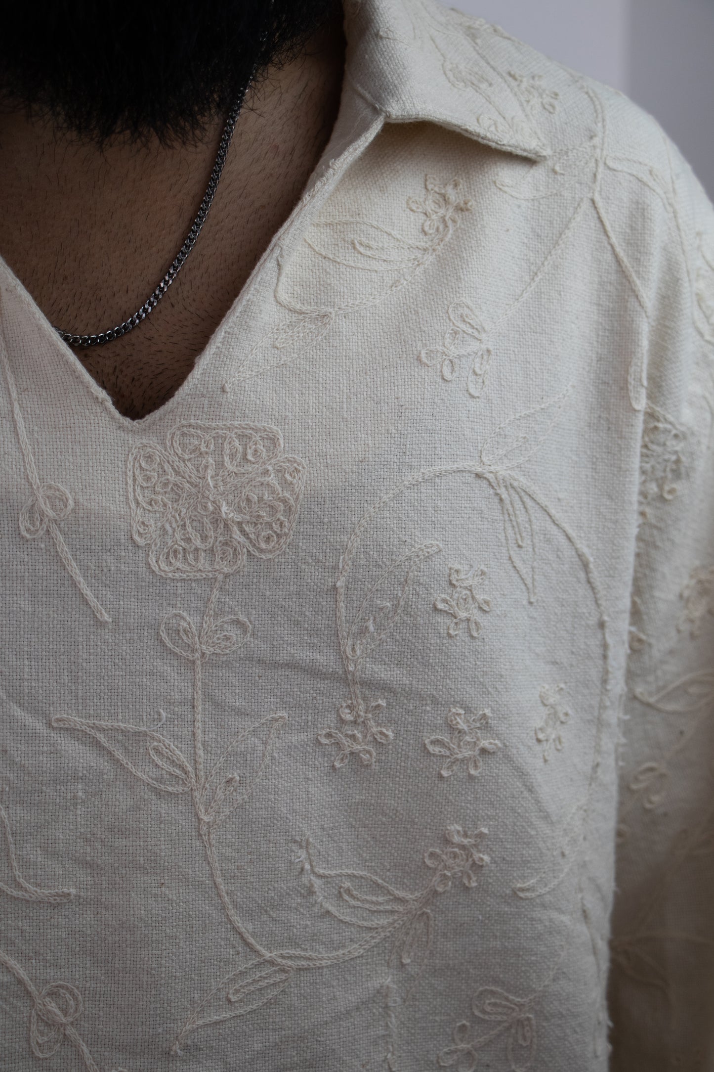 1 OF 3 EMBROIDERED CROP SHIRT